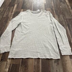 Buckle Gray Long Sleeve Tee